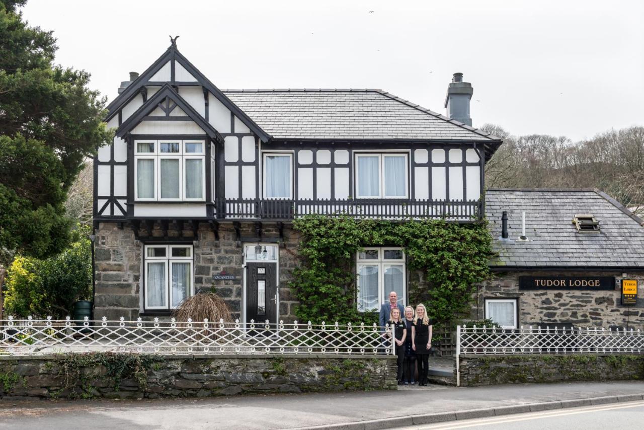 Tudor Lodge Porthmadog Exterior photo